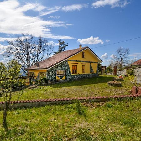 Beautiful Home In Ponzone With Kitchen 외부 사진